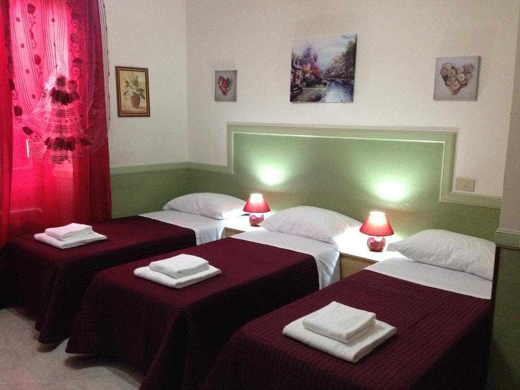Rome Rainbow Guest House Bilik gambar